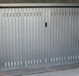 Riparazione porta basculante garage bloccata